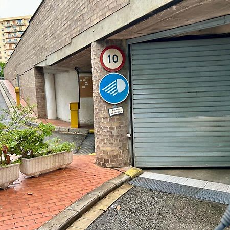 Apartment Carrer D'Olesa バルセロナ エクステリア 写真