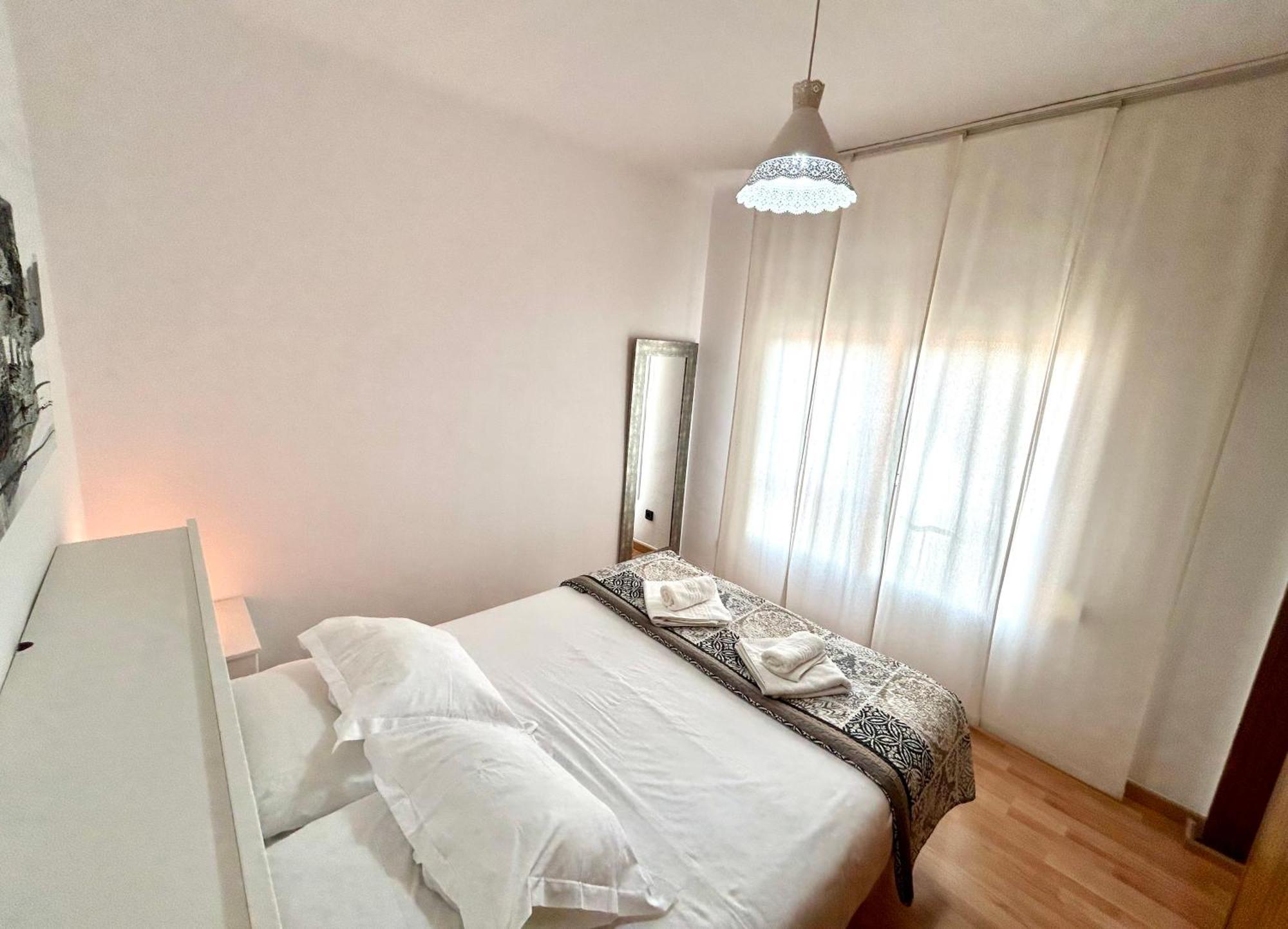 Apartment Carrer D'Olesa バルセロナ エクステリア 写真