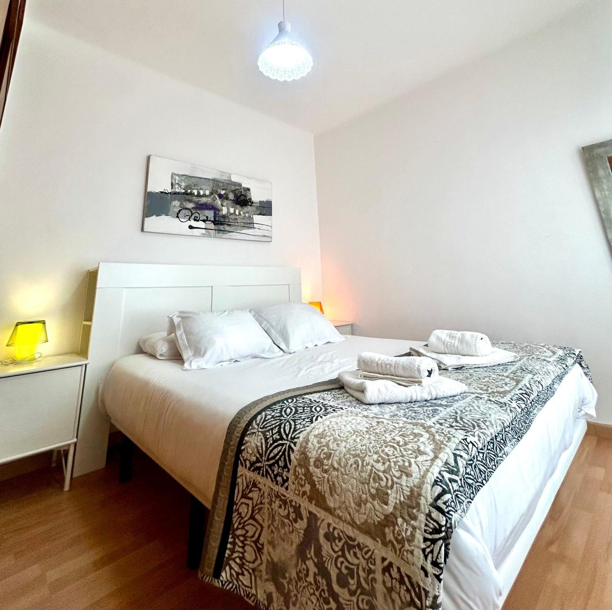 Apartment Carrer D'Olesa バルセロナ エクステリア 写真